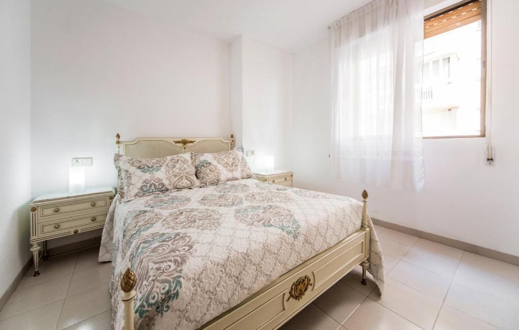 Stunning Apartment In 오로페사델마르 외부 사진